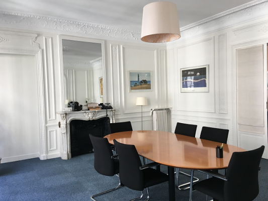 large-1633640306-salle réunion.png